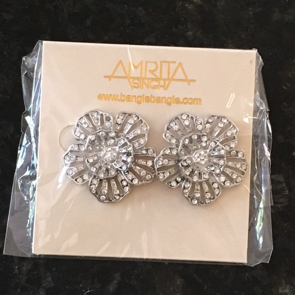 Crystal floral earrings - Picture 1 of 1